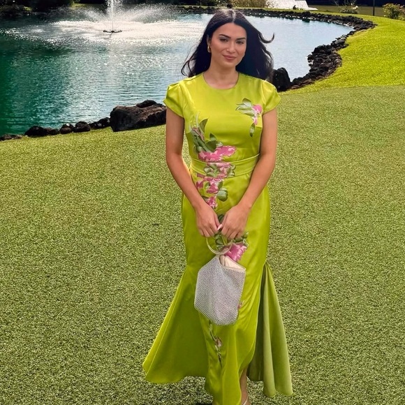 Fehaute Green Flutter Sleeve Asymmetrical Dress